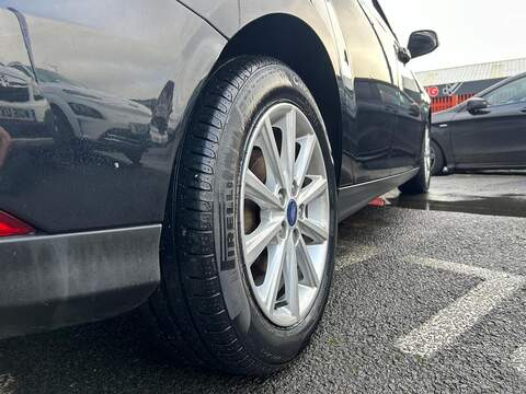 Ford Focus 1.5 TDCi Titanium Hatchback 5dr Diesel Manual Euro 6 (s/s) (120 ps) - U378