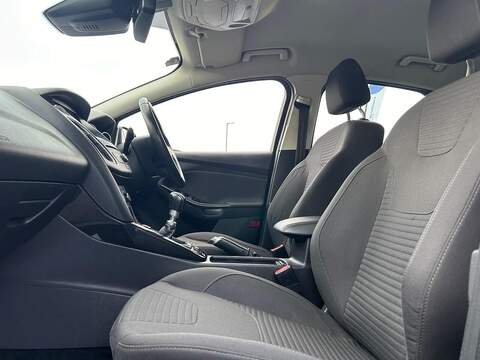Ford Focus 1.5 TDCi Titanium Hatchback 5dr Diesel Manual Euro 6 (s/s) (120 ps) - U378