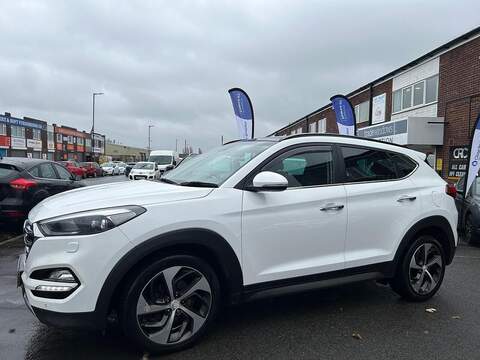 Hyundai TUCSON 2.0 CRDi Blue Drive Premium SE SUV 5dr Diesel Manual Euro 6 (s/s) (136 ps) - U389