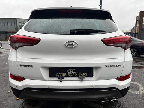 Hyundai TUCSON 2.0 CRDi Blue Drive Premium SE SUV 5dr Diesel Manual Euro 6 (s/s) (136 ps) - U389