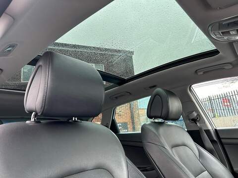 Hyundai TUCSON 2.0 CRDi Blue Drive Premium SE SUV 5dr Diesel Manual Euro 6 (s/s) (136 ps) - U389