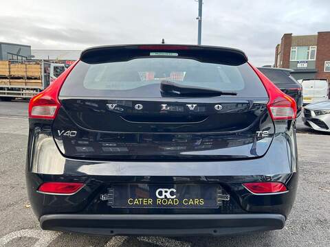 Volvo V40 2.0 T2 R-Design Edition Hatchback 5dr Petrol Manual Euro 6 (s/s) (122 ps) - U393