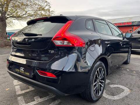 Volvo V40 2.0 T2 R-Design Edition Hatchback 5dr Petrol Manual Euro 6 (s/s) (122 ps) - U393
