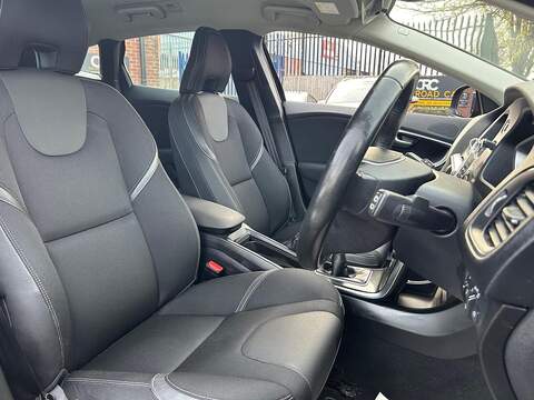 Volvo V40 2.0 T2 R-Design Edition Hatchback 5dr Petrol Manual Euro 6 (s/s) (122 ps) - U393