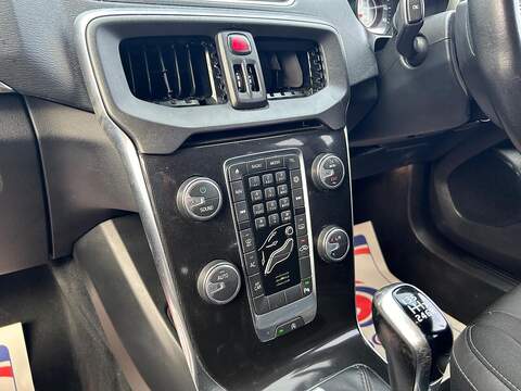 Volvo V40 2.0 T2 R-Design Edition Hatchback 5dr Petrol Manual Euro 6 (s/s) (122 ps) - U393