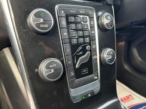 Volvo V40 2.0 T2 R-Design Edition Hatchback 5dr Petrol Manual Euro 6 (s/s) (122 ps) - U393