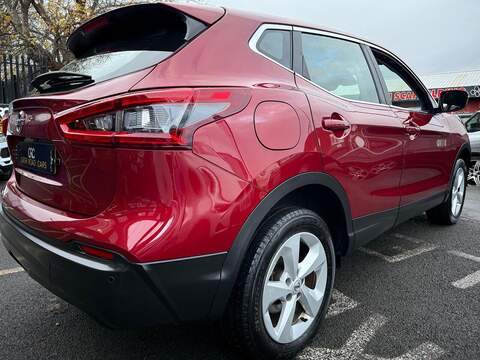 Nissan Qashqai 1.5 dCi Acenta Premium SUV 5dr Diesel Manual Euro 6 (s/s) (115 ps) - U394