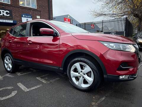 Nissan Qashqai 1.5 dCi Acenta Premium SUV 5dr Diesel Manual Euro 6 (s/s) (115 ps) - U394