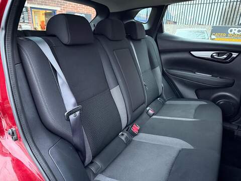 Nissan Qashqai 1.5 dCi Acenta Premium SUV 5dr Diesel Manual Euro 6 (s/s) (115 ps) - U394