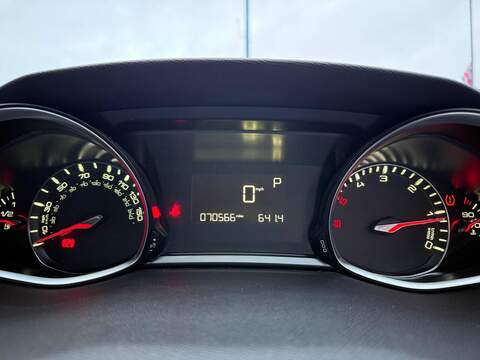 Peugeot 308 2.0 BlueHDi Allure Hatchback 5dr Diesel EAT Euro 6 (s/s) (150 ps) - U395