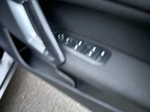 Peugeot 308 2.0 BlueHDi Allure Hatchback 5dr Diesel EAT Euro 6 (s/s) (150 ps) - U395