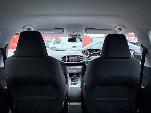 Peugeot 308 2.0 BlueHDi Allure Hatchback 5dr Diesel EAT Euro 6 (s/s) (150 ps) - U395