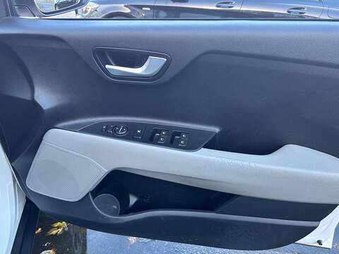 Kia Stonic 1.0 T-GDi 3 SUV 5dr Petrol Manual Euro 6 (s/s) (118 bhp) - U396