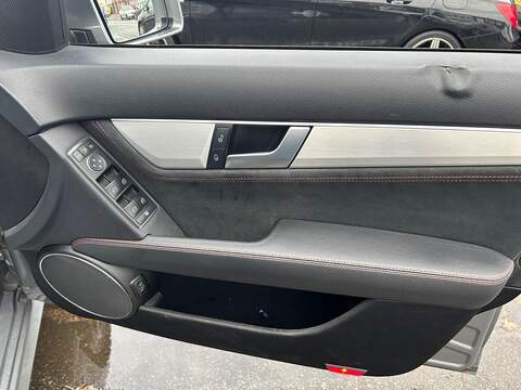 Mercedes-Benz C Class 2.1 C220 CDI BlueEfficiency AMG Sport Plus Estate 5dr Diesel G-Tronic+ Euro 5 (s/s) (170 ps) - U397