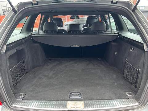 Mercedes-Benz C Class 2.1 C220 CDI BlueEfficiency AMG Sport Plus Estate 5dr Diesel G-Tronic+ Euro 5 (s/s) (170 ps) - U397