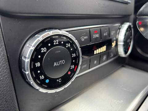 Mercedes-Benz C Class 2.1 C220 CDI BlueEfficiency AMG Sport Plus Estate 5dr Diesel G-Tronic+ Euro 5 (s/s) (170 ps) - U397