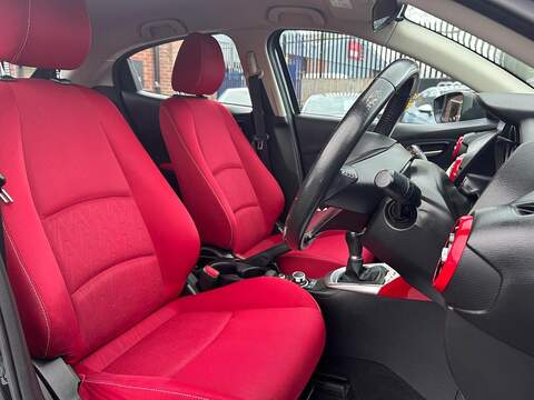 Mazda Mazda2 1.5 SKYACTIV-G Red Edition Hatchback 5dr Petrol Manual Euro 6 (s/s) (90 ps) - U398