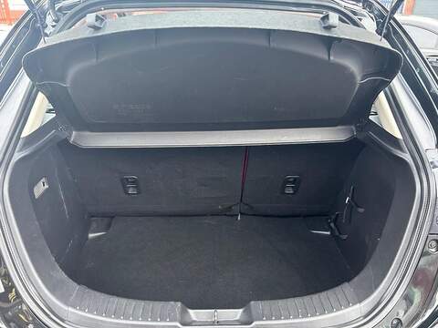 Mazda Mazda2 1.5 SKYACTIV-G Red Edition Hatchback 5dr Petrol Manual Euro 6 (s/s) (90 ps) - U398