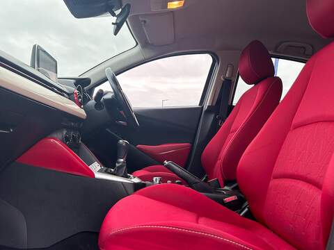 Mazda Mazda2 1.5 SKYACTIV-G Red Edition Hatchback 5dr Petrol Manual Euro 6 (s/s) (90 ps) - U398