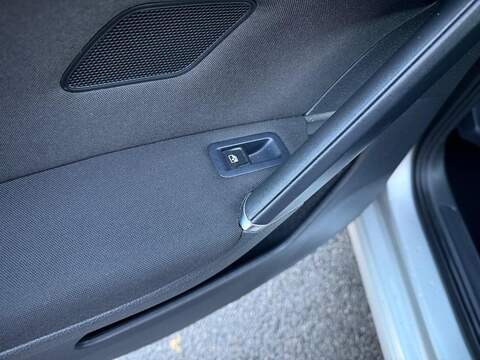 Volkswagen Golf 1.6 TDI BlueMotion Tech Match Hatchback 5dr Diesel Manual Euro 6 (s/s) (110 ps) - U399