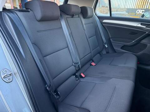Volkswagen Golf 1.6 TDI BlueMotion Tech Match Hatchback 5dr Diesel Manual Euro 6 (s/s) (110 ps) - U399