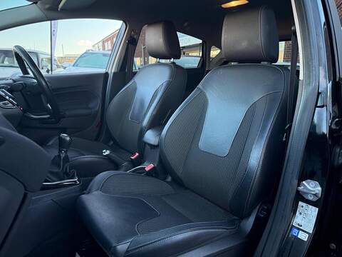 Ford Fiesta 1.0T EcoBoost Titanium X Hatchback 5dr Petrol Manual Euro 6 (s/s) (100 ps) - U400