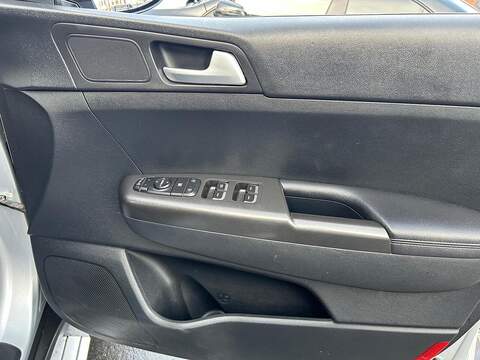 Kia Sportage 1.7 CRDi 2 SUV 5dr Diesel Manual Euro 6 (s/s) (114 bhp) - U401