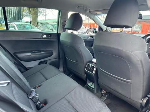 Kia Sportage 1.7 CRDi 2 SUV 5dr Diesel Manual Euro 6 (s/s) (114 bhp) - U401