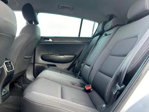 Kia Sportage 1.7 CRDi 2 SUV 5dr Diesel Manual Euro 6 (s/s) (114 bhp) - U401