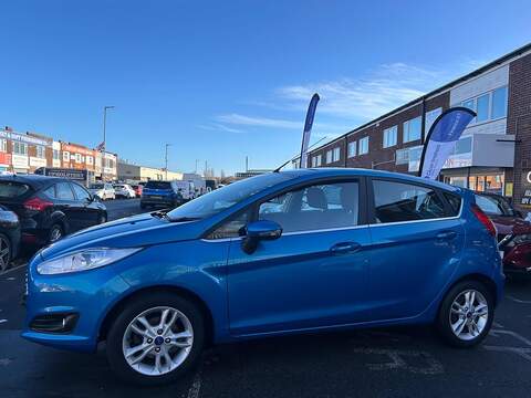 Ford Fiesta 1.0T EcoBoost Zetec Hatchback 5dr Petrol Manual Euro 5 (s/s) (100 ps) - U402