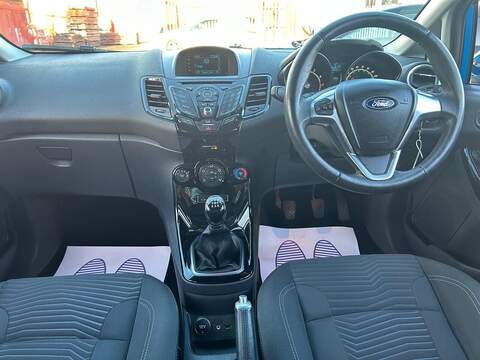 Ford Fiesta 1.0T EcoBoost Zetec Hatchback 5dr Petrol Manual Euro 5 (s/s) (100 ps) - U402