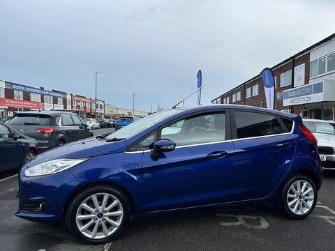 Ford Fiesta 1.0T EcoBoost Titanium Hatchback 5dr Petrol Manual Euro 6 (s/s) (100 ps) - U403