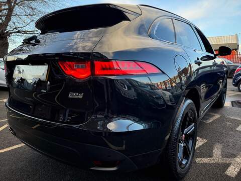 Jaguar F-PACE 2.0 D180 R-Sport SUV 5dr Diesel Auto AWD Euro 6 (s/s) (180 ps) - U404
