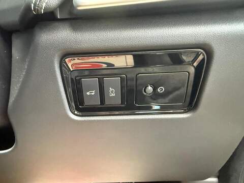 Jaguar F-PACE 2.0 D180 R-Sport SUV 5dr Diesel Auto AWD Euro 6 (s/s) (180 ps) - U404