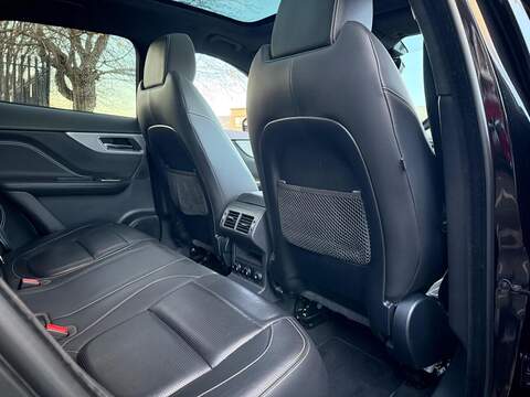 Jaguar F-PACE 2.0 D180 R-Sport SUV 5dr Diesel Auto AWD Euro 6 (s/s) (180 ps) - U404