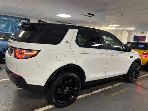 Land Rover Discovery Sport 2.0 TD4 HSE Black SUV 5dr Diesel Auto 4WD Euro 6 (s/s) (180 ps) - U405