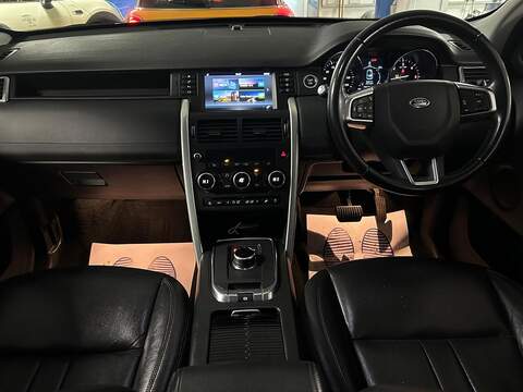 Land Rover Discovery Sport 2.0 TD4 HSE Black SUV 5dr Diesel Auto 4WD Euro 6 (s/s) (180 ps) - U405