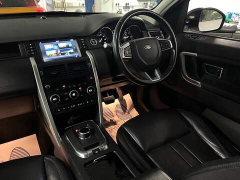 Land Rover Discovery Sport 2.0 TD4 HSE Black SUV 5dr Diesel Auto 4WD Euro 6 (s/s) (180 ps) - U405