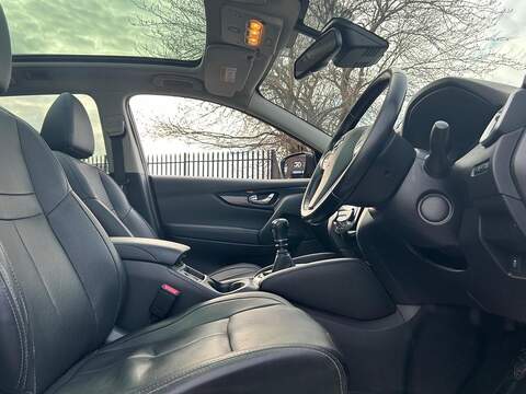 Nissan Qashqai Qashqai 1.5 dCi Tekna 2WD Euro 6 (s/s) 5dr - U41