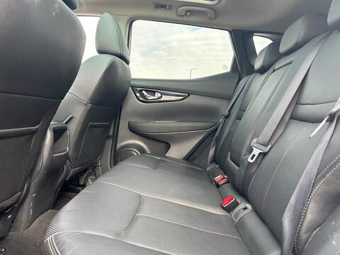 Nissan Qashqai Qashqai 1.5 dCi Tekna 2WD Euro 6 (s/s) 5dr - U41