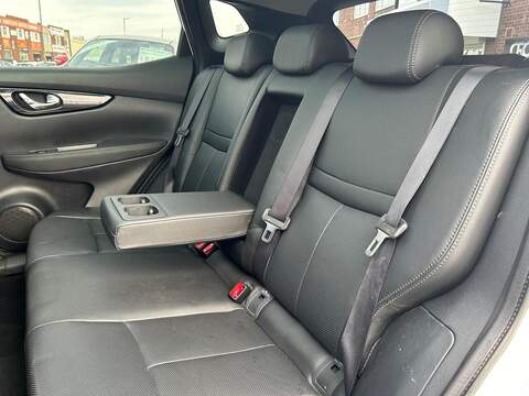 Nissan Qashqai Qashqai 1.5 dCi Tekna 2WD Euro 6 (s/s) 5dr - U41