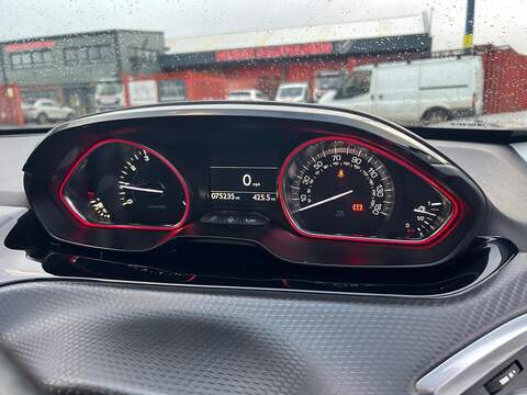 Peugeot 2008 1.2 PureTech GPF GT Line SUV 5dr Petrol Manual Euro 6 (s/s) (130 ps) - U411