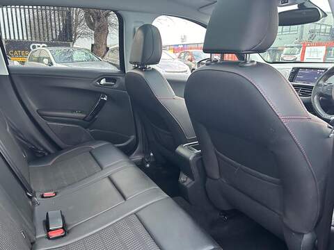 Peugeot 2008 1.2 PureTech GPF GT Line SUV 5dr Petrol Manual Euro 6 (s/s) (130 ps) - U411