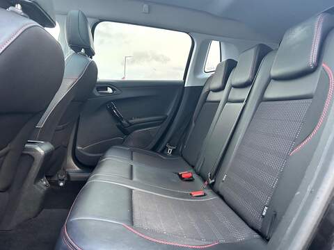 Peugeot 2008 1.2 PureTech GPF GT Line SUV 5dr Petrol Manual Euro 6 (s/s) (130 ps) - U411