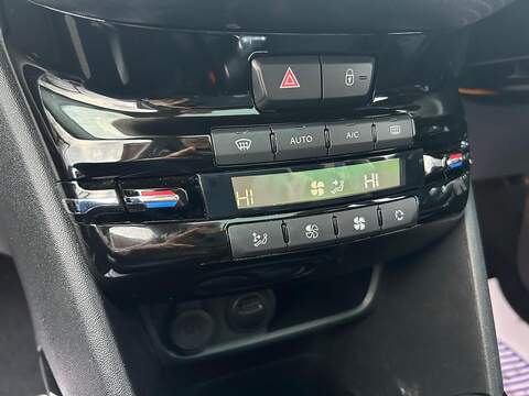 Peugeot 2008 1.2 PureTech GPF GT Line SUV 5dr Petrol Manual Euro 6 (s/s) (130 ps) - U411