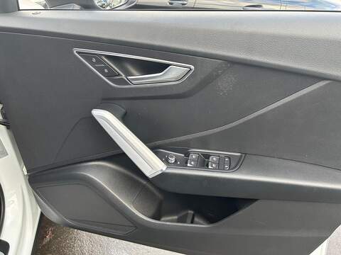 Audi Q2 1.0 TFSI Sport Euro 6 (s/s) 5dr - U413