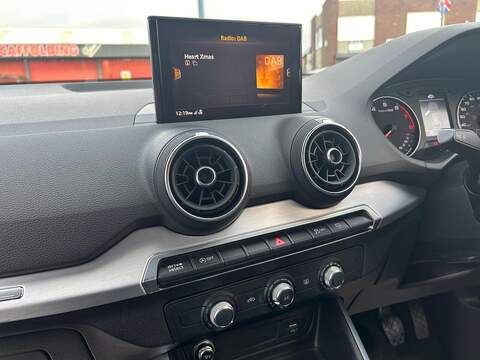 Audi Q2 1.0 TFSI Sport Euro 6 (s/s) 5dr - U413