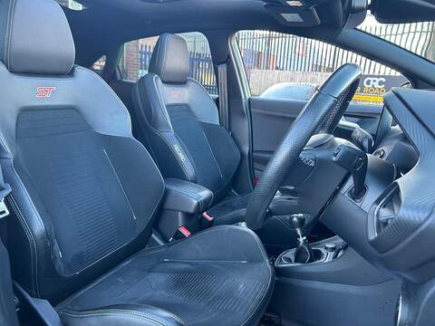 Ford Puma 1.5T EcoBoost ST SUV 5dr Petrol Manual Euro 6 (s/s) (200 ps) - U416