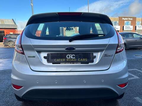Ford Fiesta 1.0T EcoBoost Zetec Hatchback 5dr Petrol Manual Euro 6 (s/s) (100 ps) - U418