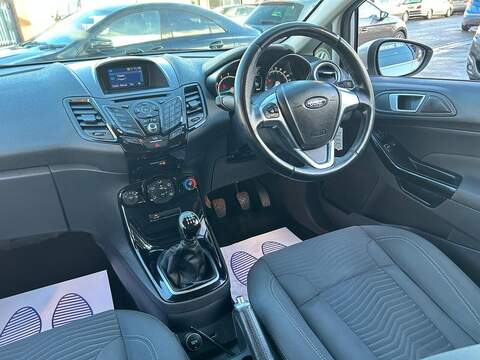 Ford Fiesta 1.0T EcoBoost Zetec Hatchback 5dr Petrol Manual Euro 6 (s/s) (100 ps) - U418